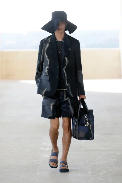 Look 41